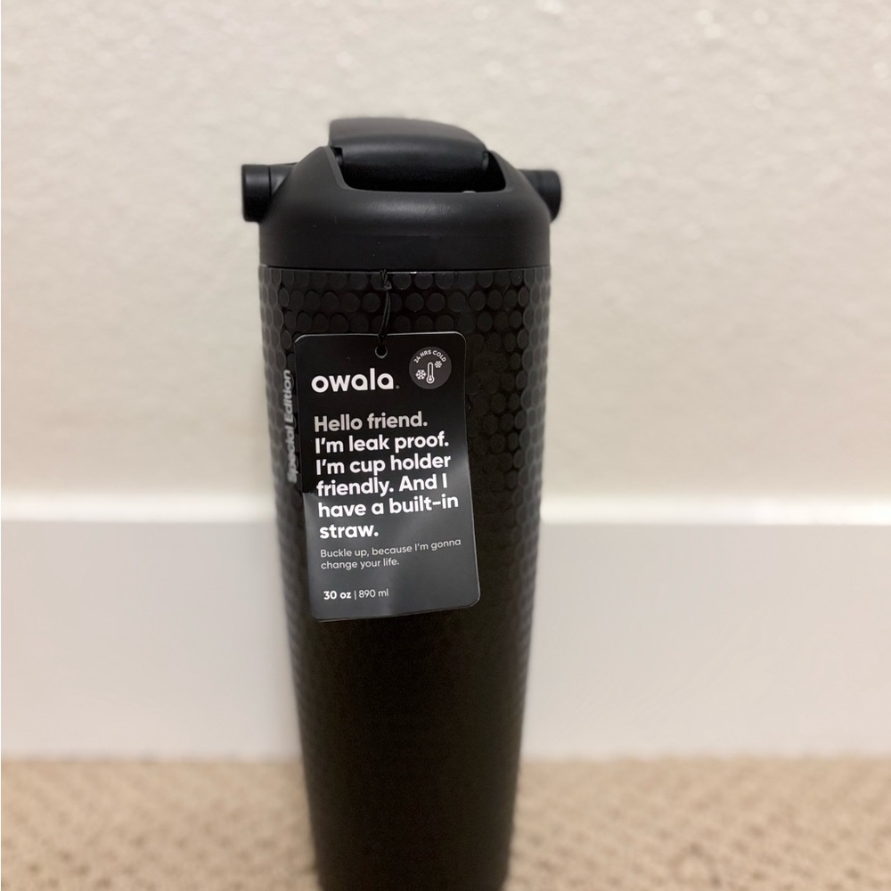 Owala 30 oz. FreeSip Sway Golf Travel Tumbler - Black - Picture 6 of 6